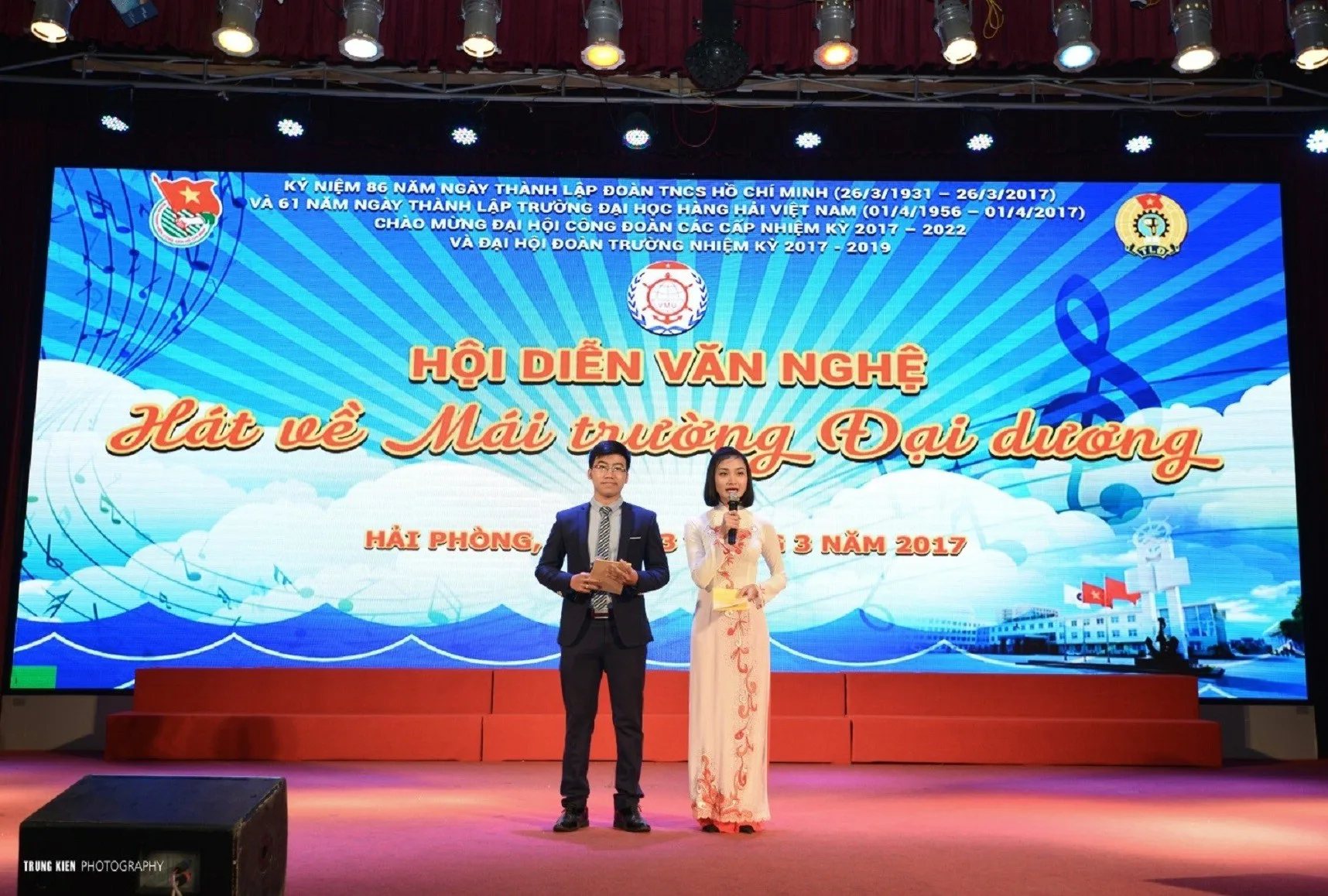 Màn hình LED cỡ lớn giá rẻ Màn hình LED cỡ lớn giá rẻ
