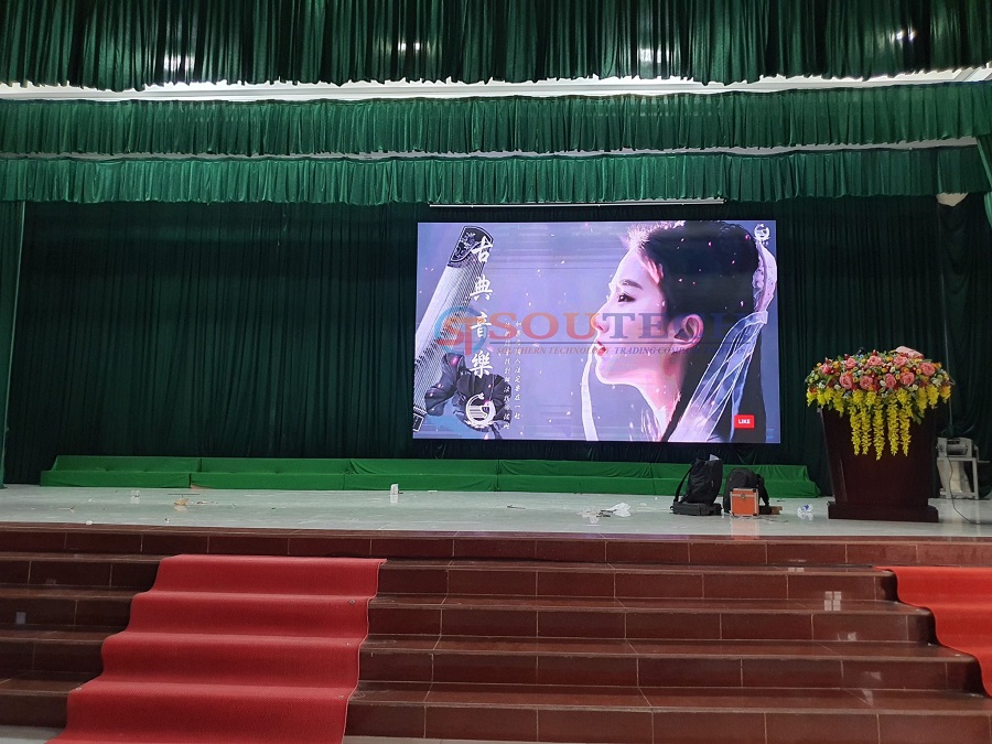 Màn hình LED P2 trong nhà 8 Man Hinh Led P2 Trong Nha Hcm