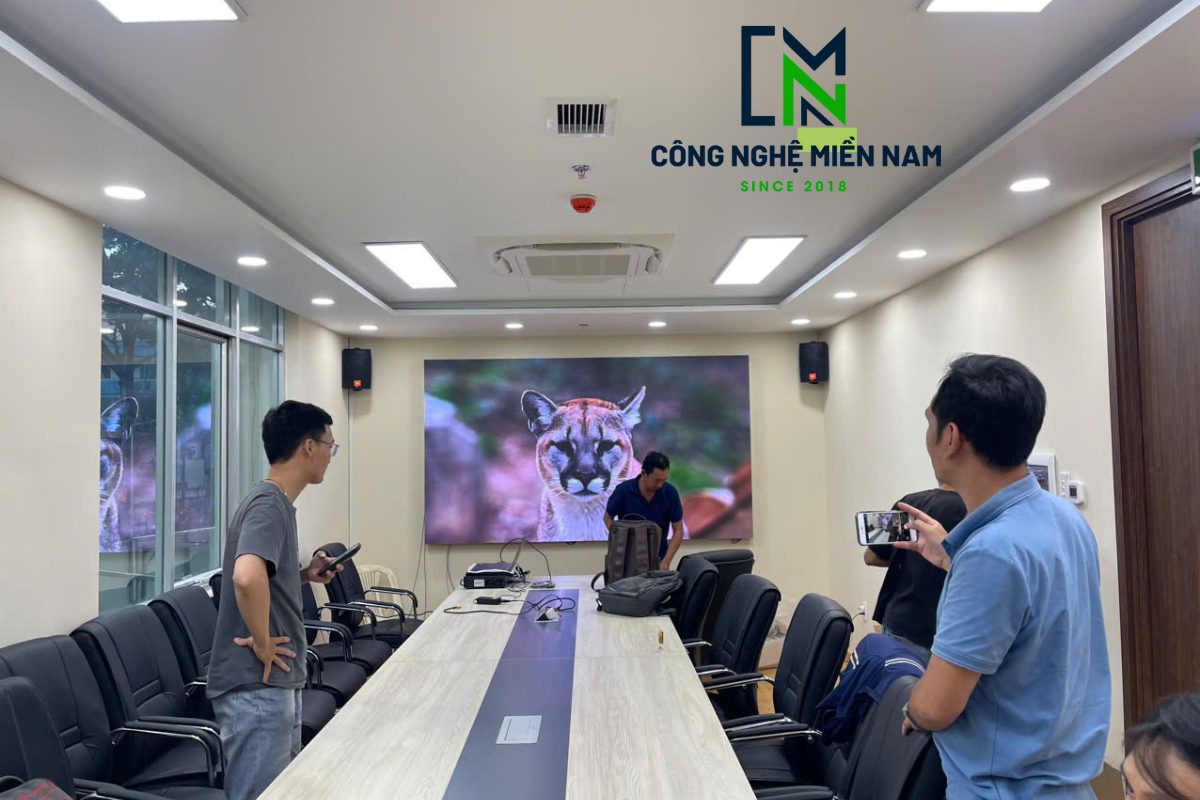 Module LED là gì? Ứng dụng thực tế và lợi ích gì? 5 Màn hình 4m2 led P2.5 phòng họp