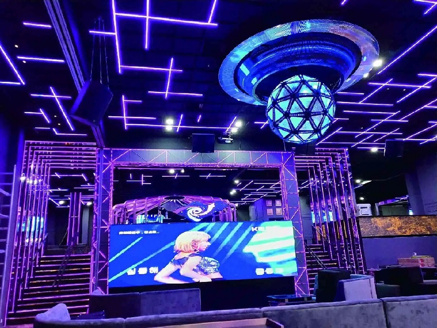 Hiệu Ứng Màn Hình LED Quán Bar Đỉnh Cao Chuyên Nghiệp 2 Hieu Ung Man Hinh Led Quan Bar Dinh Cao Chuyen Nghiep 02