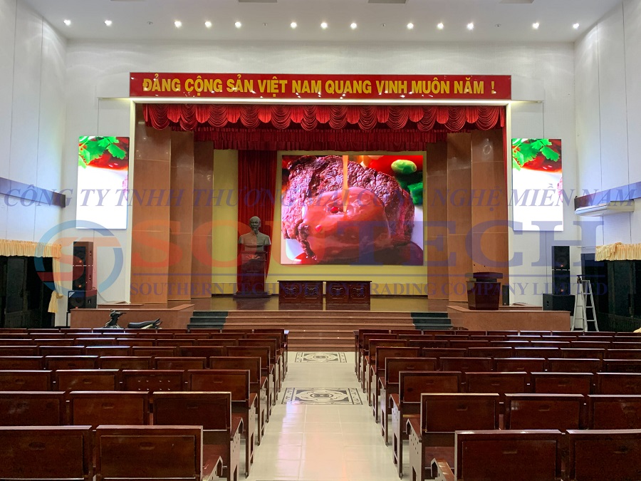 man-hinh-led-p4-trong-nha-01.jpg